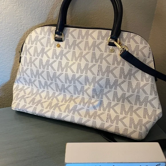 Michael Kors Dome satchel white/navy - Picture 3 of 10